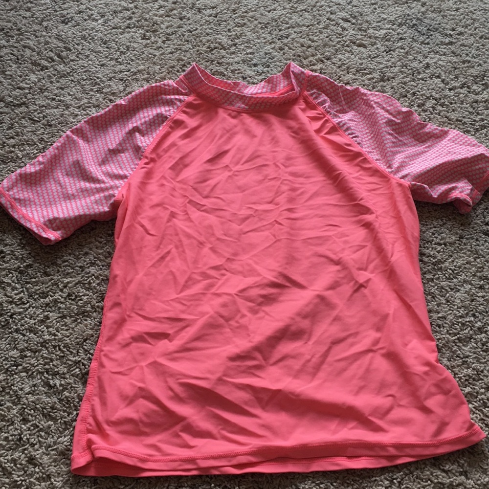 Old navy rash guard